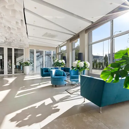 Witkowski Airport Hotel 3*