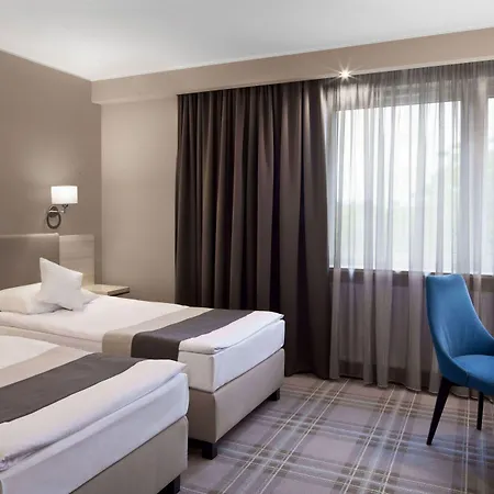 Hotel Witkowski Airport 3*