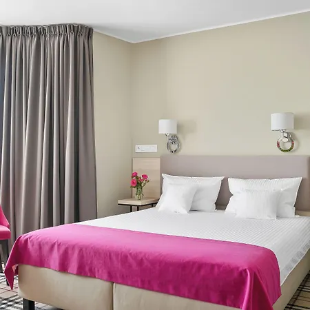 Hotel Witkowski Airport