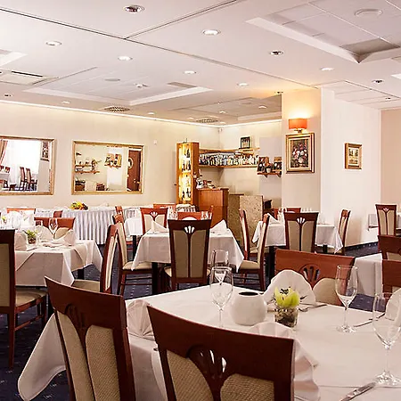 Witkowski Airport 3* Varšava