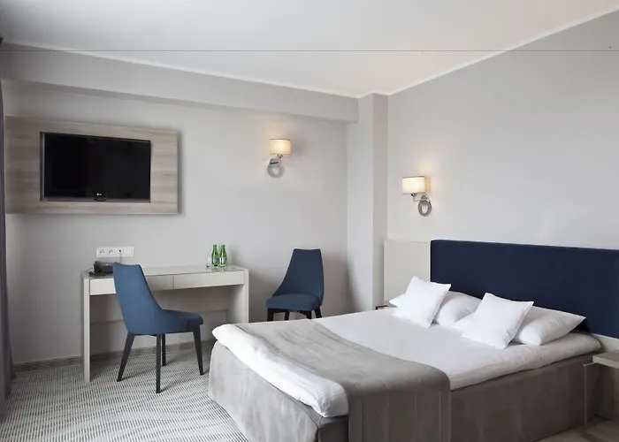 Hotel Witkowski Airport