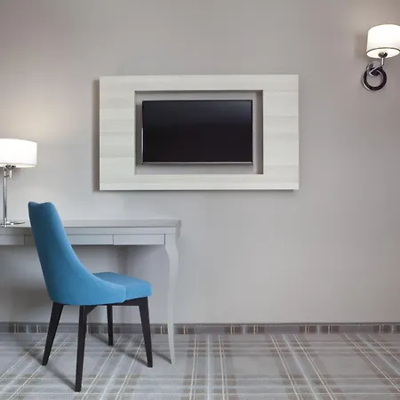 Witkowski Airport 3*